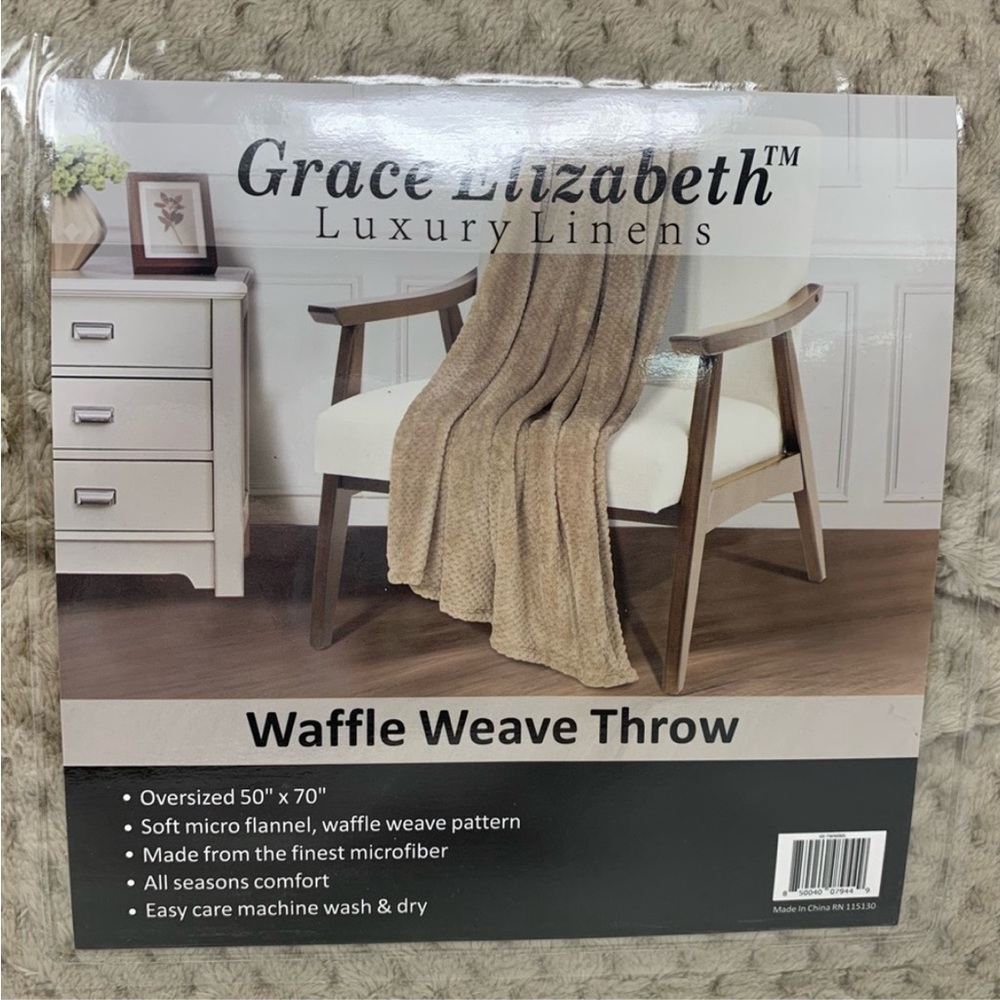 NEW Grace Elizabeth Waffle Weave Throw 50”X 70”